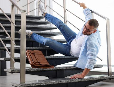 Slip and fall lawyer in Brooklyn NY meeting with injured client
